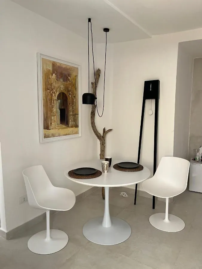 Artemide Luxury Home Syracuse